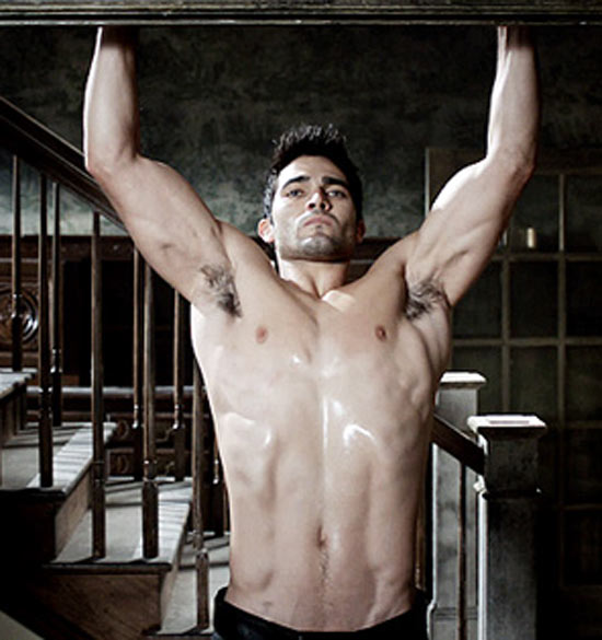 Tyler Hoechlin Workout Routine And Diet How He Trained